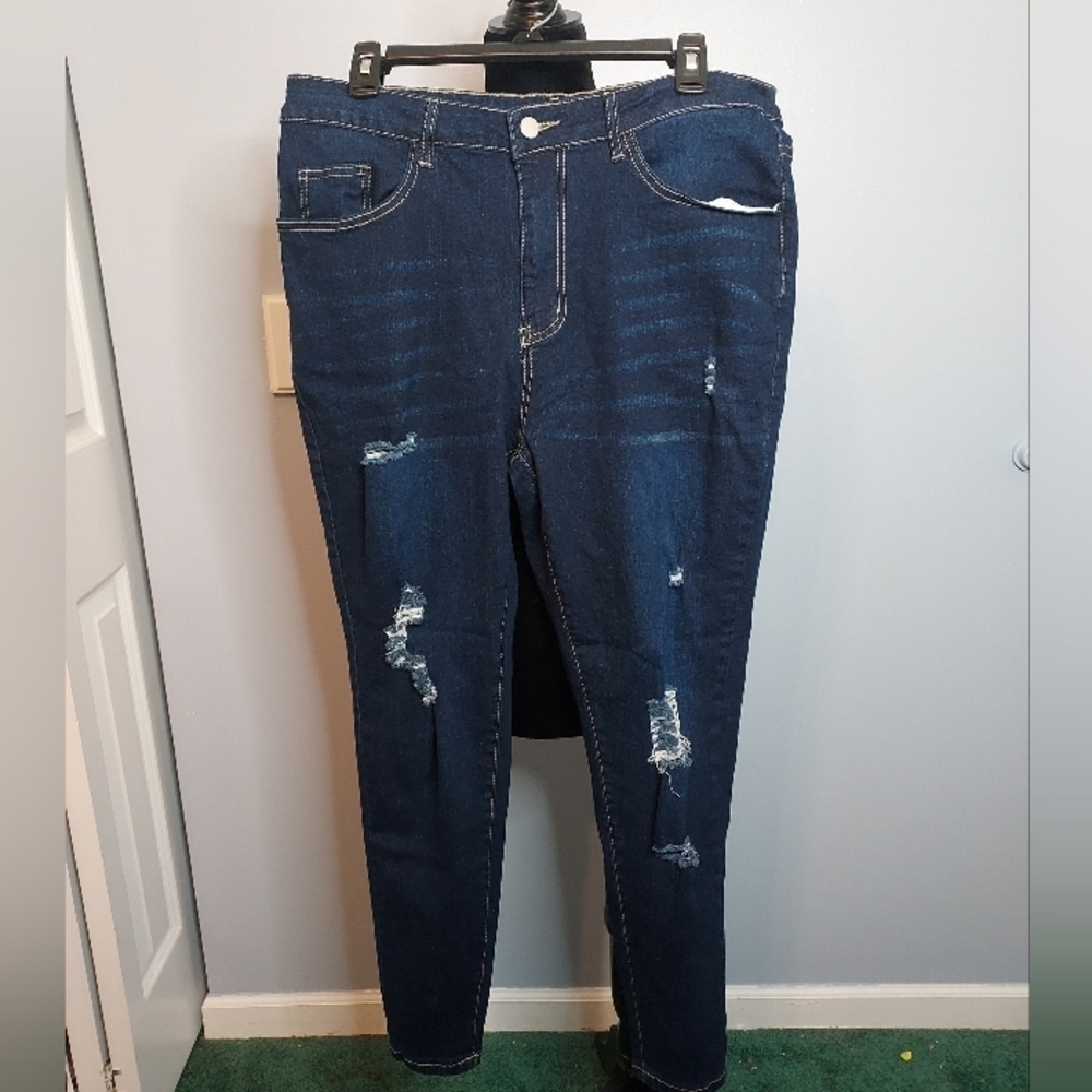 Shein Curve Distressed Jeans Size 1XL Blue Denim